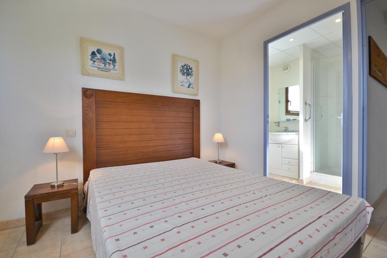 Appartement Dans Residence Avec Piscine Et Parking Uzès Exteriör bild